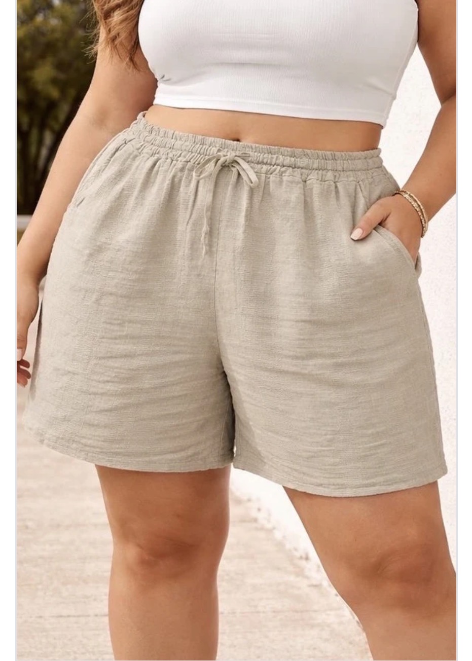 Bomullsshorts med dragsko och fickor, beige 
