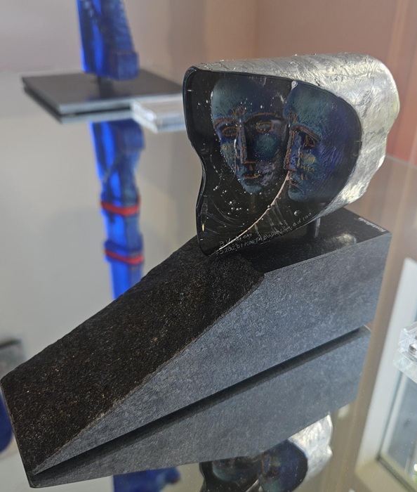 Minijanus Blue  - 7
