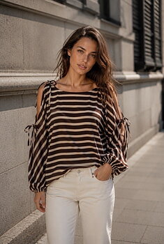 Top stripes brown