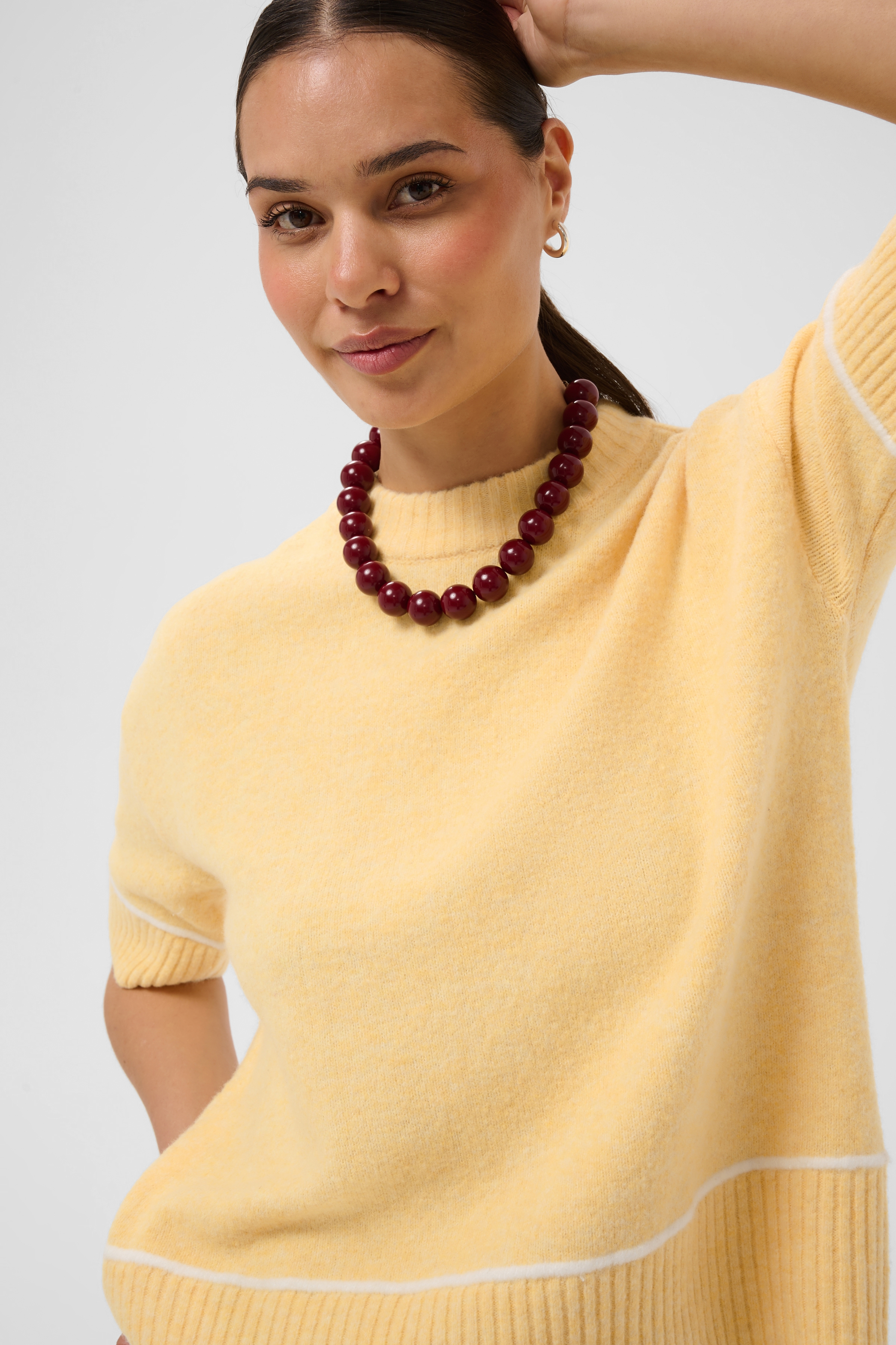 KAjinie Pullover Sunlight Melange Stickad tröja med kort ärm