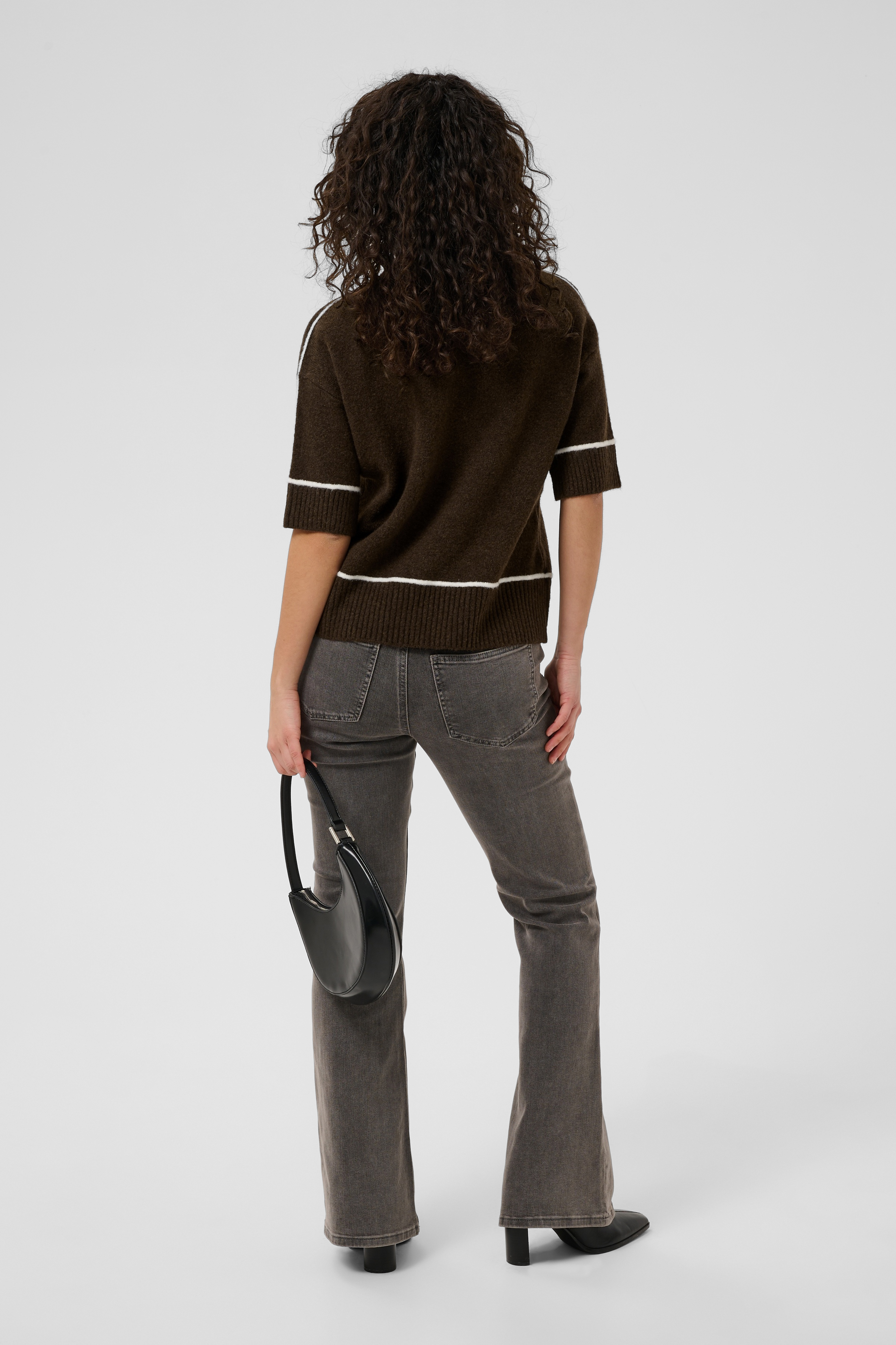 KAjinie Pullover Coffee Bean Stickad tröja med kort ärm
