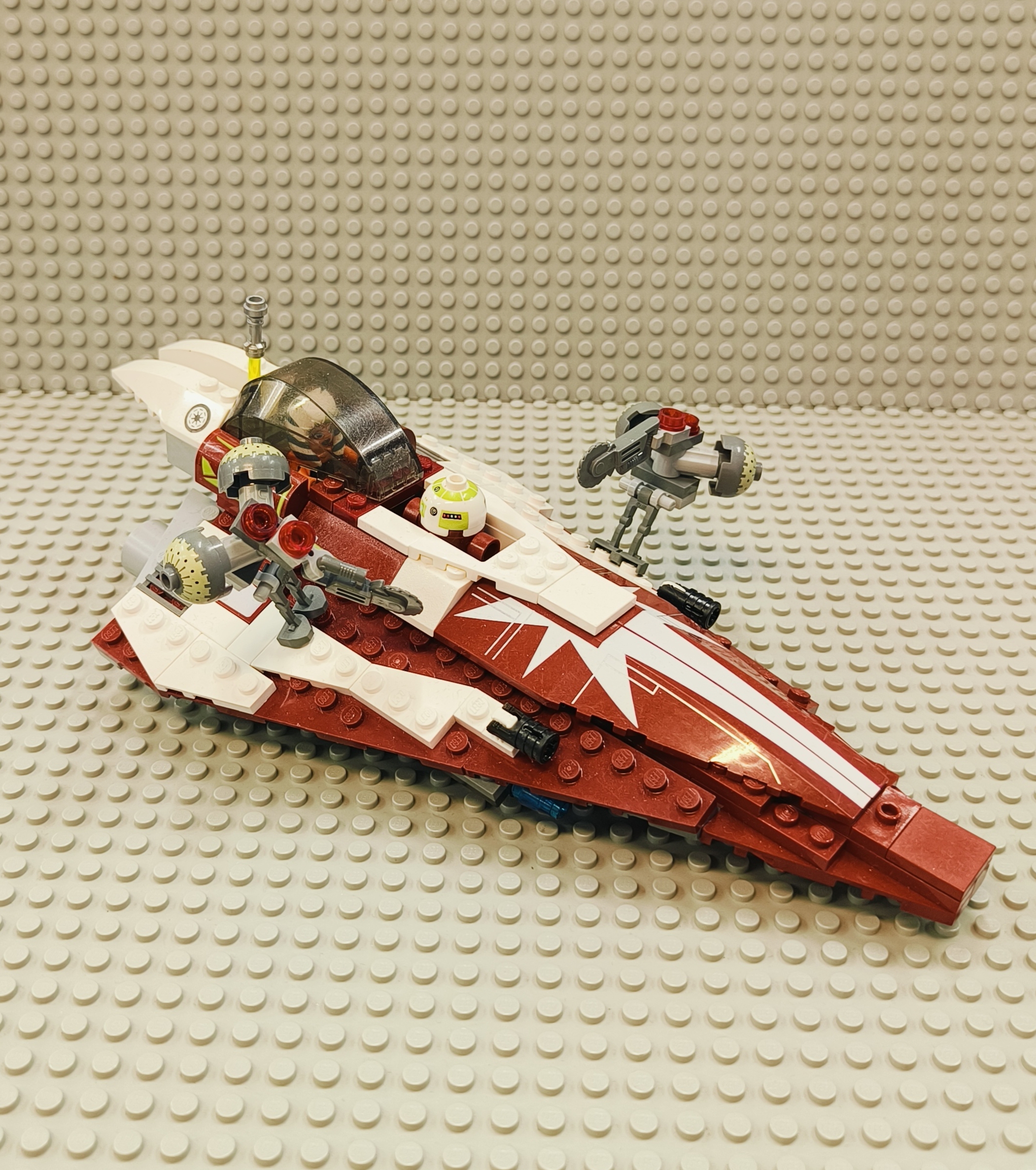 LEGO 7751 Ahsoka's Starfighter and Vulture Droid Käytetty