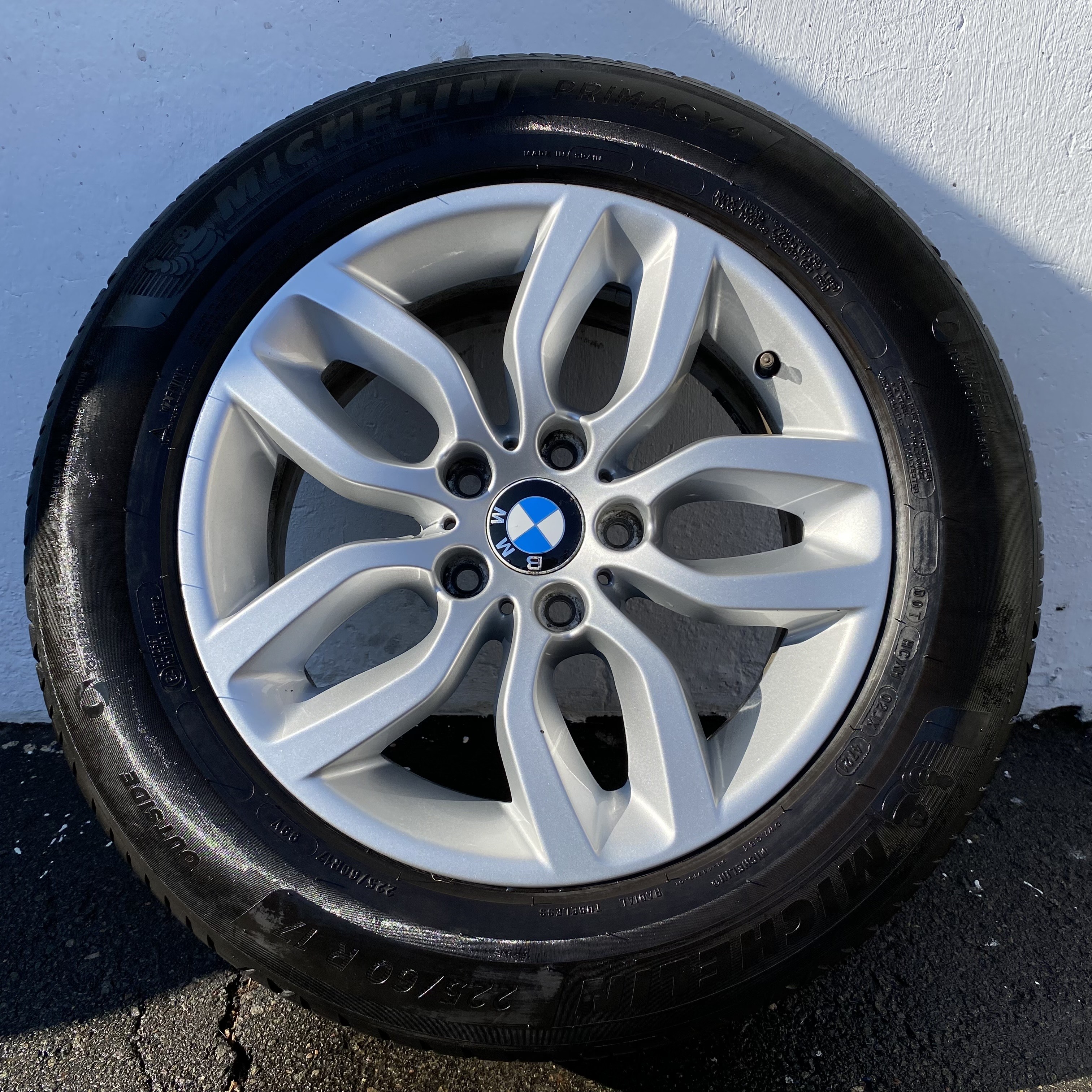 Kompletta Sommarhjul | 17" BMW 6787576 X3 F25 + X4 F26 | 5x120 7.5x17 ET32 72.6 + 225/60 R17 99V Michelin Primacy 4 | V47-2021 | 4mm | 4m | 3.5mm | 3.5mm  - 17
