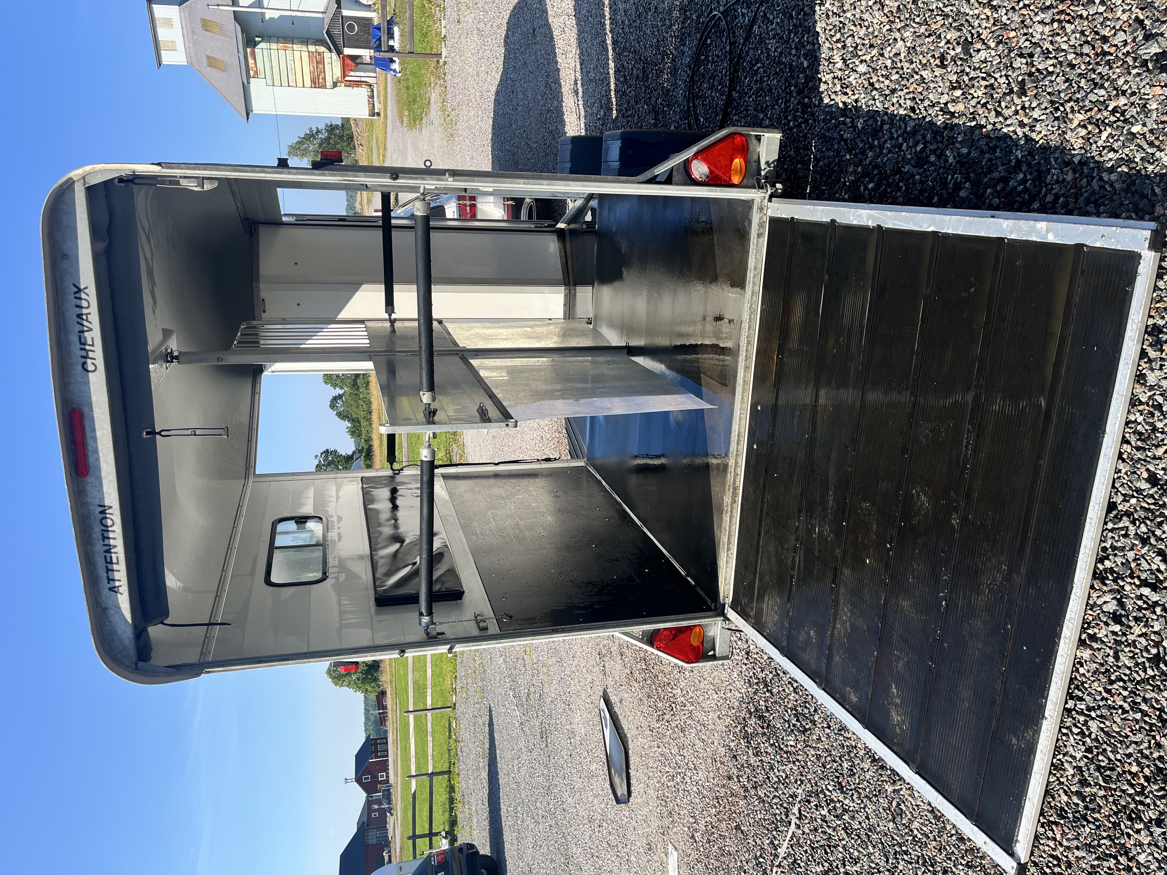 Hästtransport CHEVAL LIBERTÉ TOURING 2019 (PRISSÄNKT) - 4