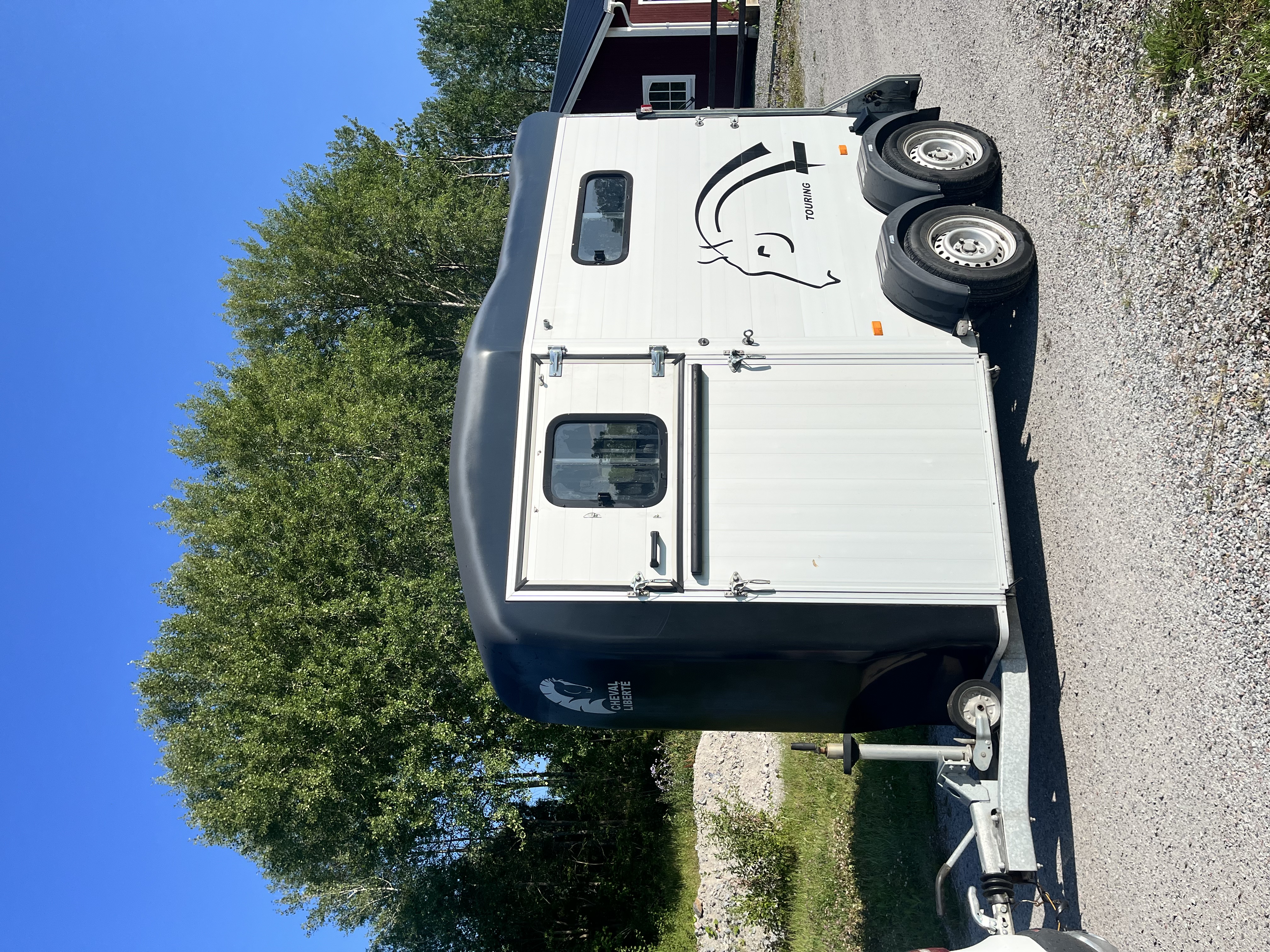 Hästtransport CHEVAL LIBERTÉ TOURING 2019 (PRISSÄNKT)