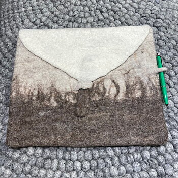 Datorfodral i 100% ull från Wooldesign