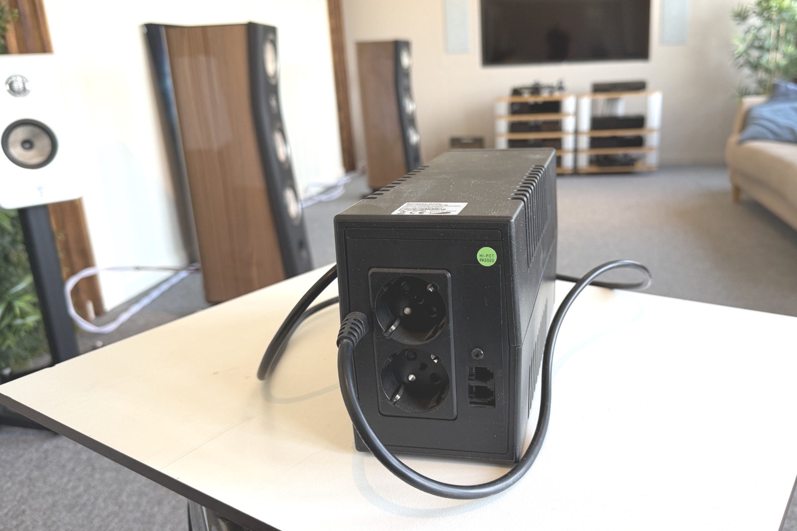 PowerWalker VI 650SE - Begagnad UPS - 2