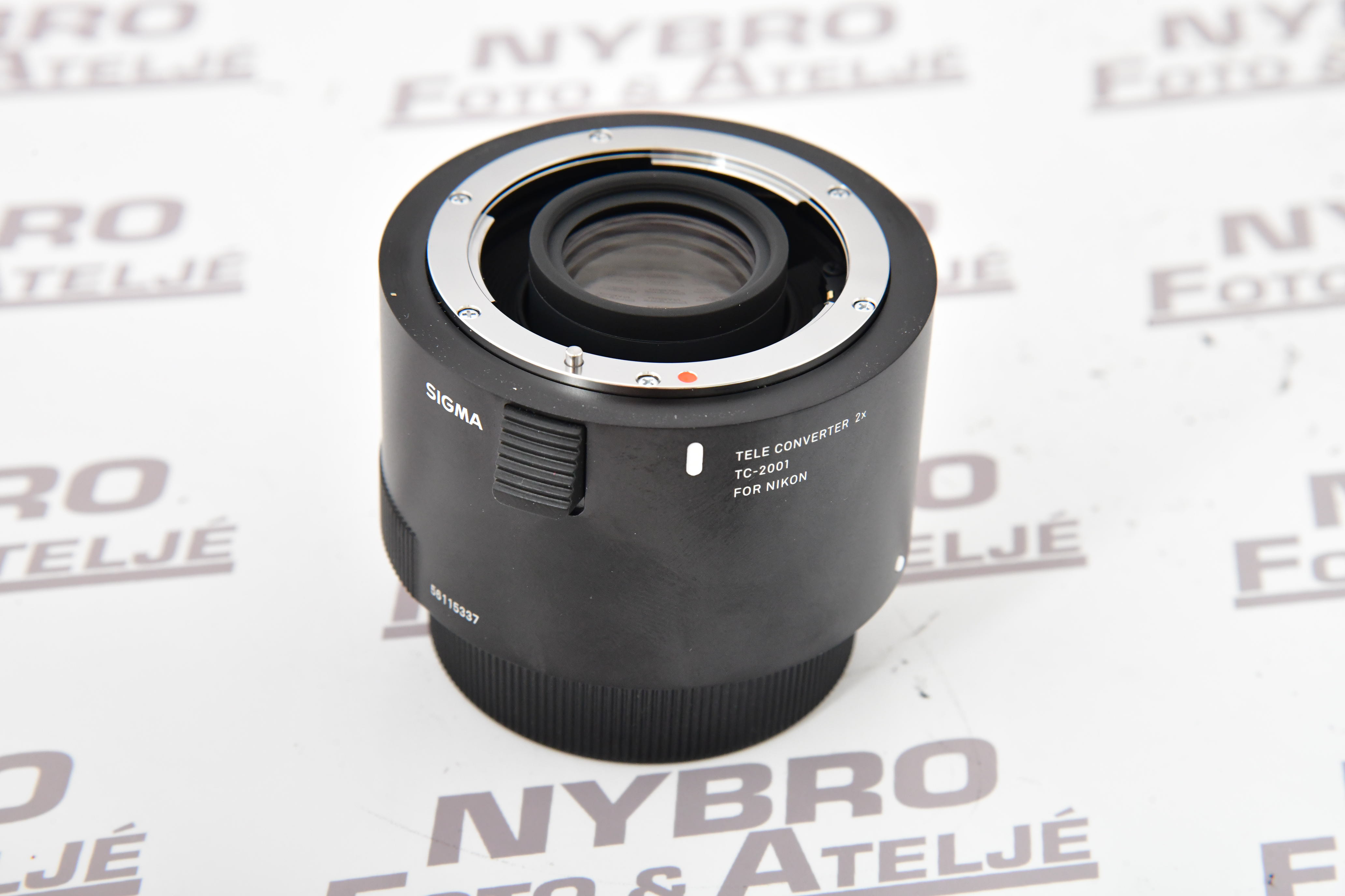 Sigma teleconverter  TC-2001 Nikon