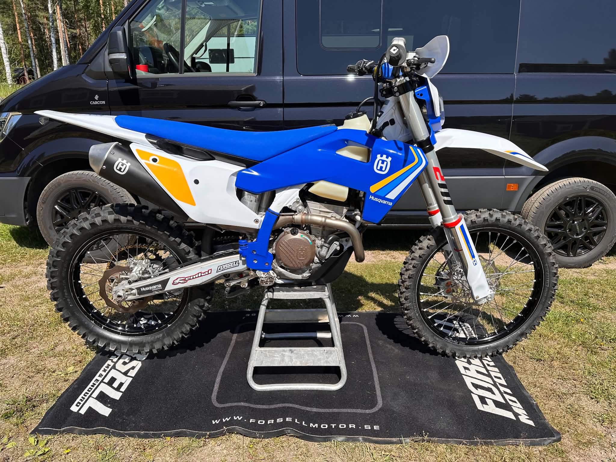 Husqvarna FE250 2025 Heritage / 104tim / Räntefritt 24mån