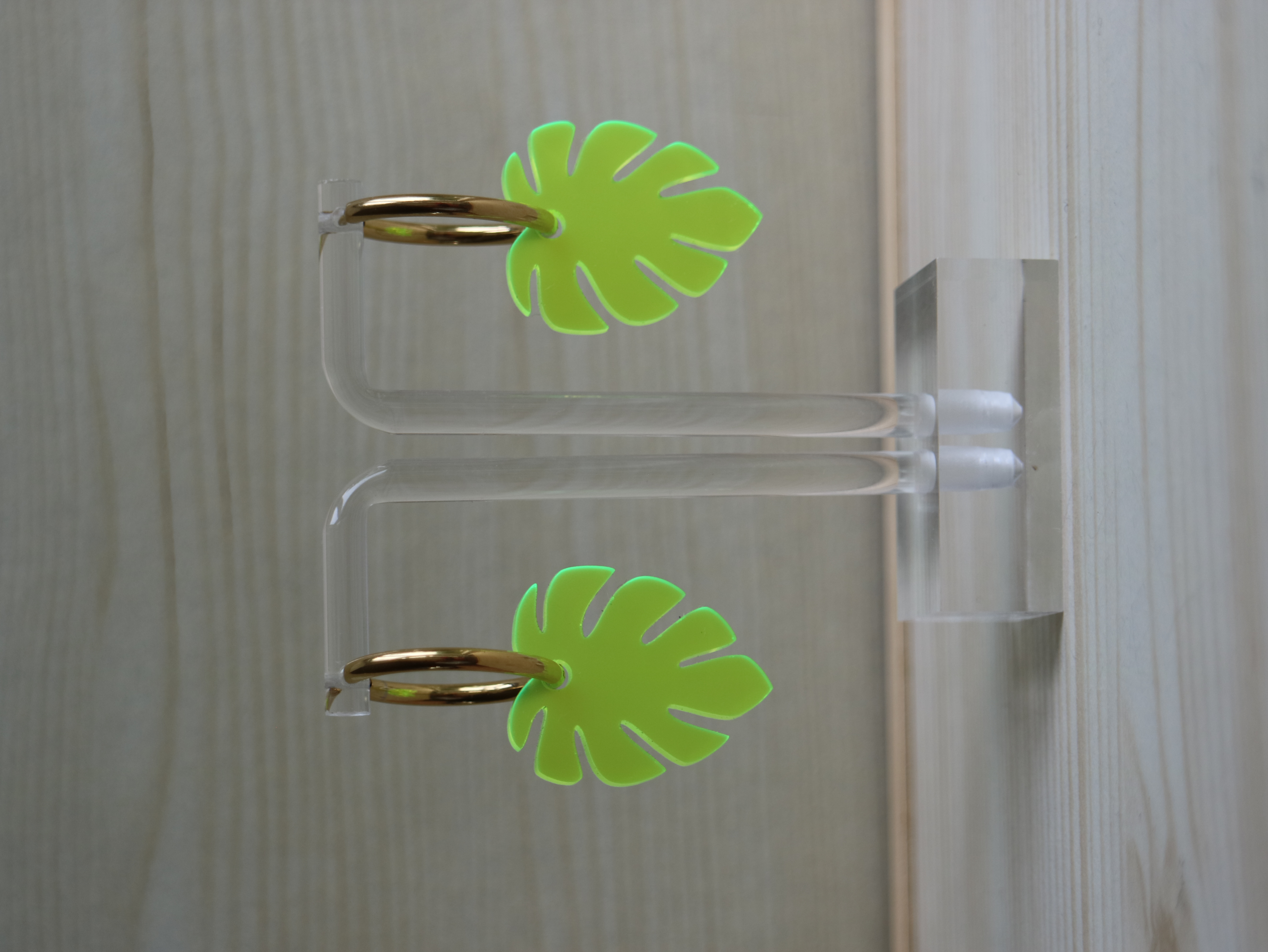 Monstera matt neon hängen - 2