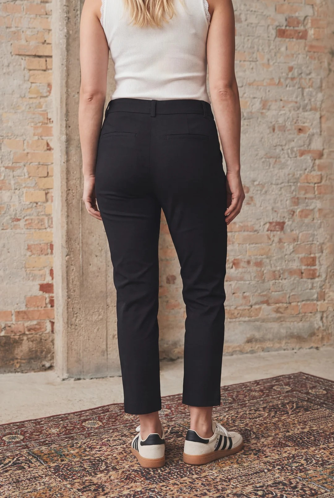 Highwaist Chino - Black - Isay - 3