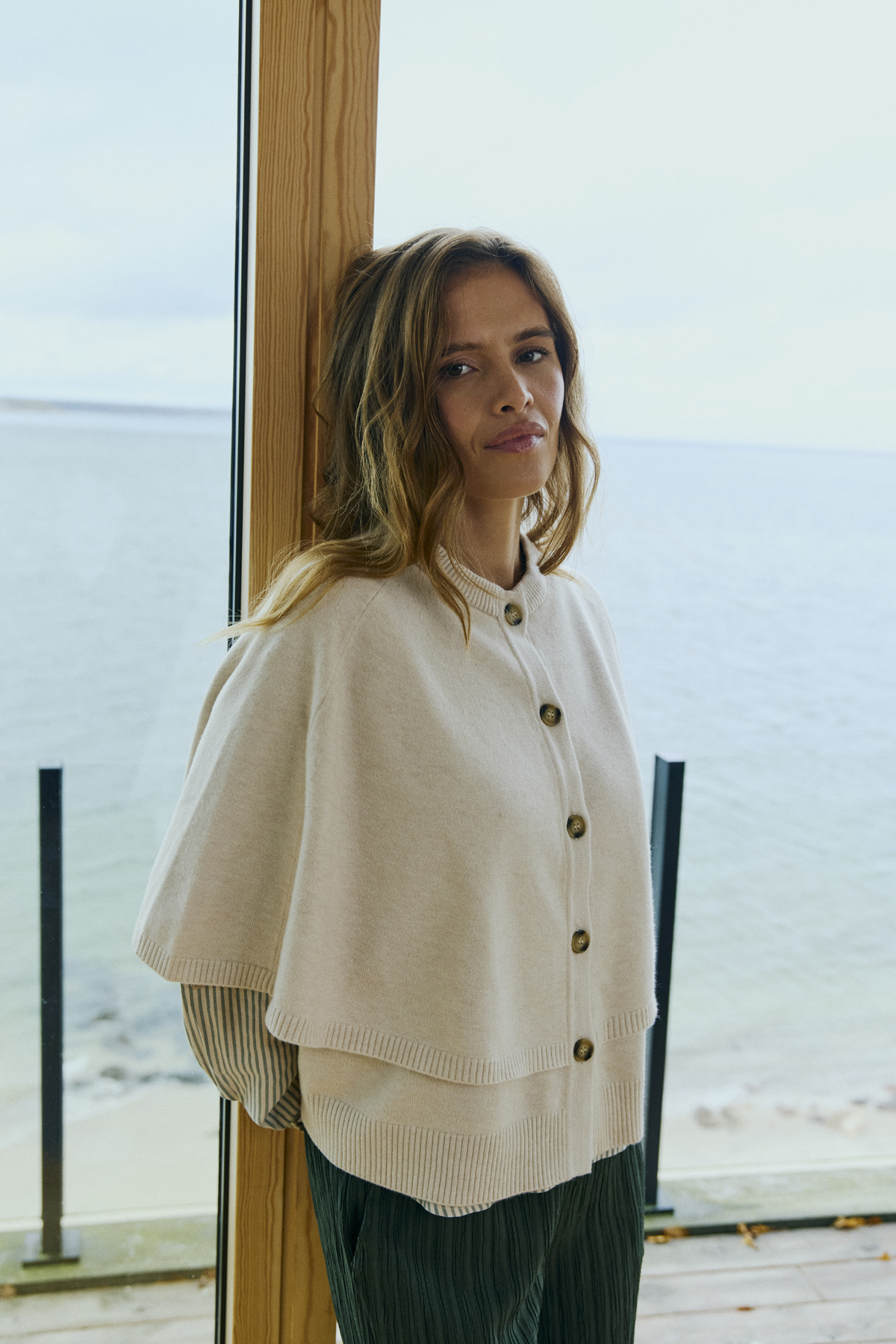 Cape Cardigan - moonbeam - 3