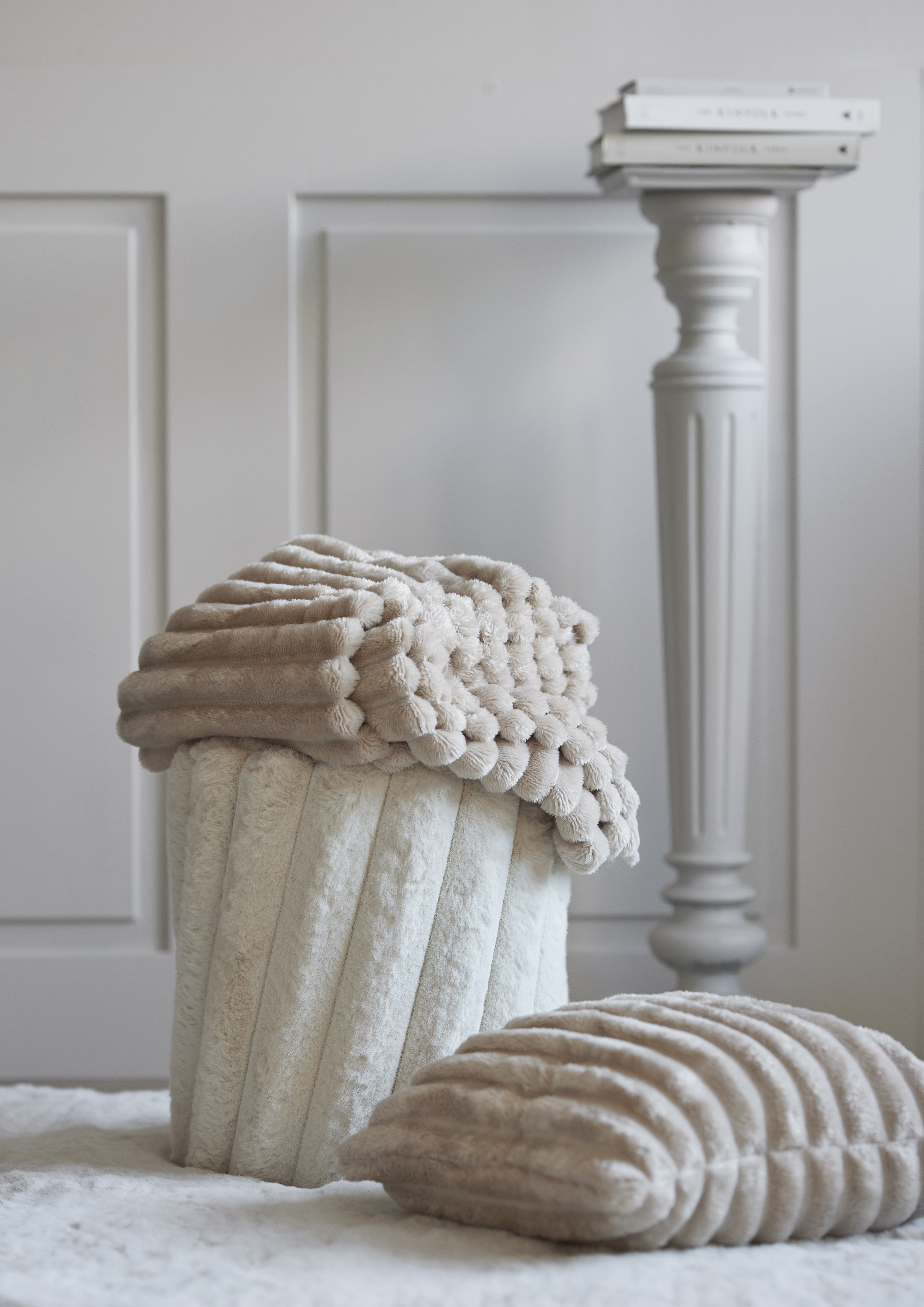 Soft & Cozy Chunky Beige Throw Blanket 125x150 cm - 3