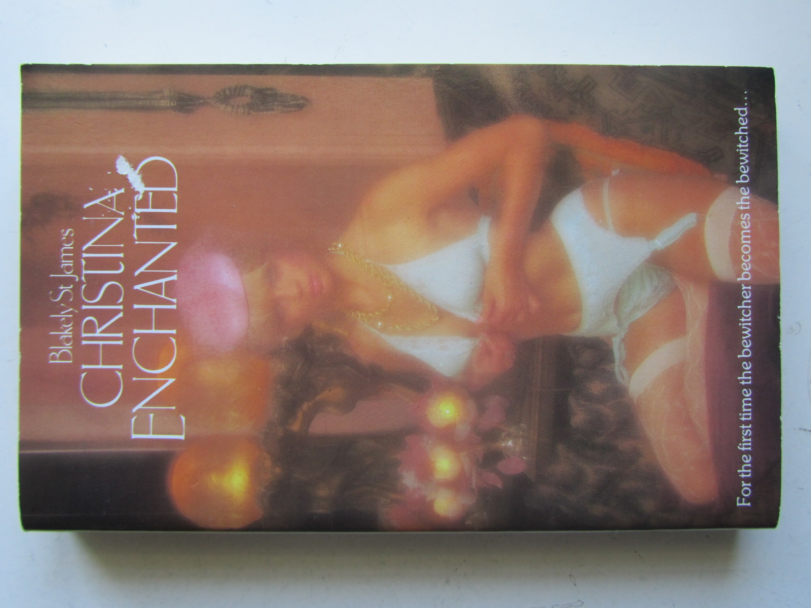 Christina Enchanted av Blakely St. James