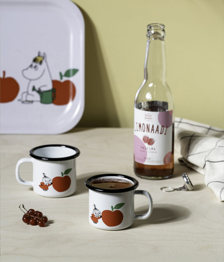 Moomin enamel mug 1,5 dl - Joyful Apples - 4
