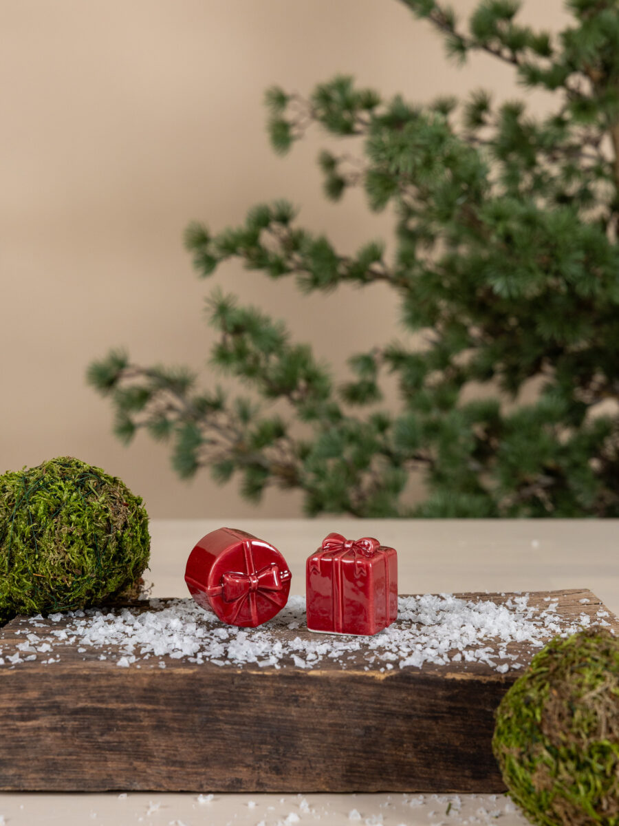 Kramhult - Square decoration - Package - Red 3 x 3 x 4 cm - 2