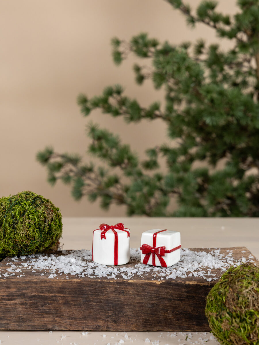 Kramhult - Square decoration - Package - Red/White 3 x 3 x 4 cm - 2