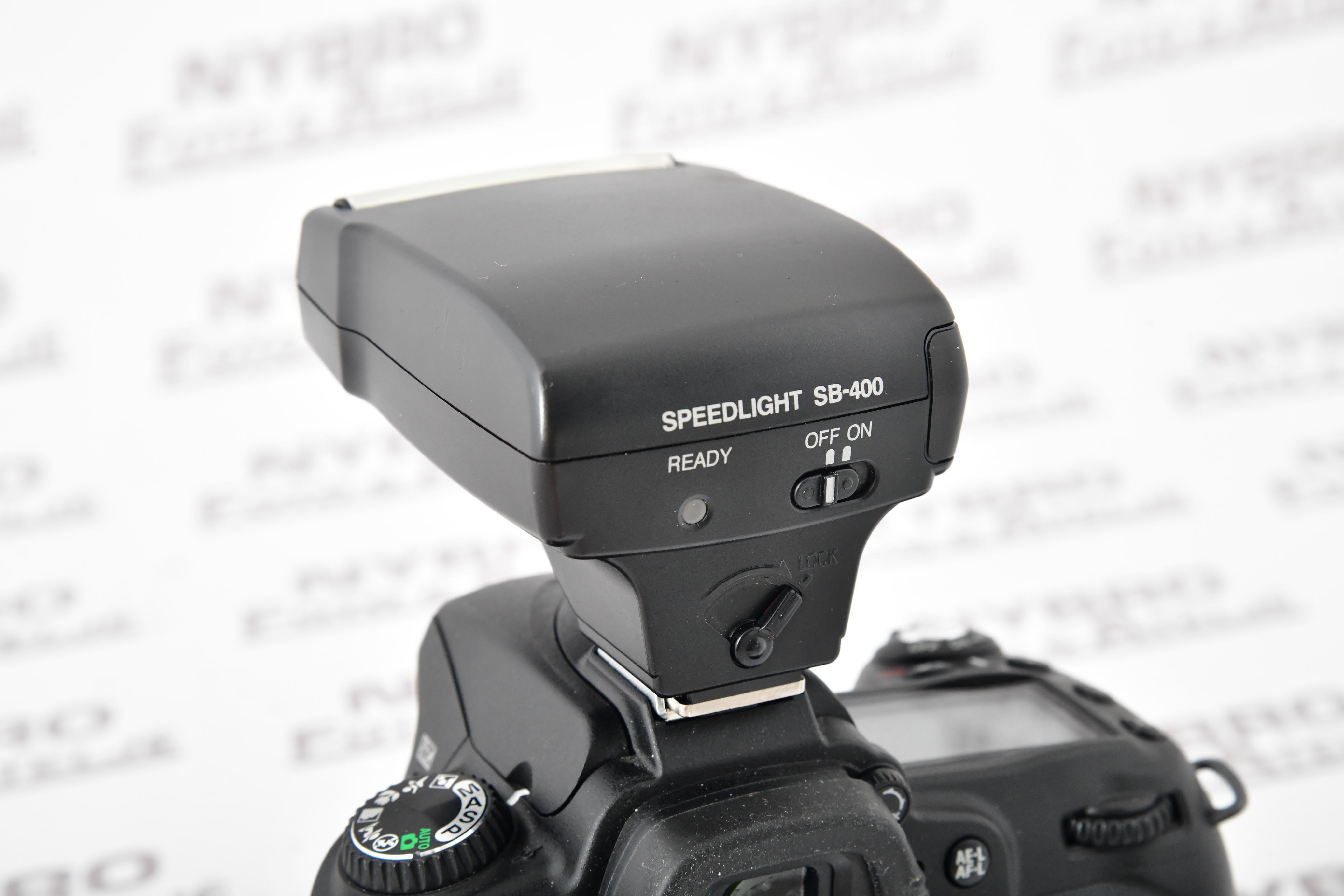 Nikon Speedlight SB-400 - 2