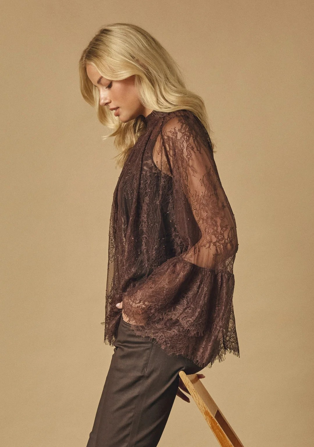 Nicole Lace Blouse - Isay