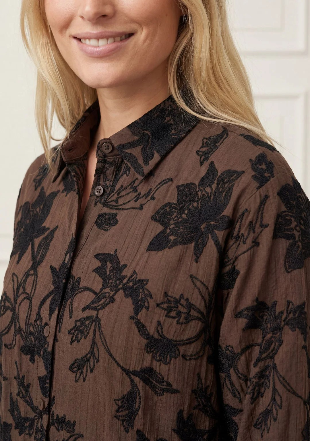 Nimi Shirt - Dark Brown - Isay