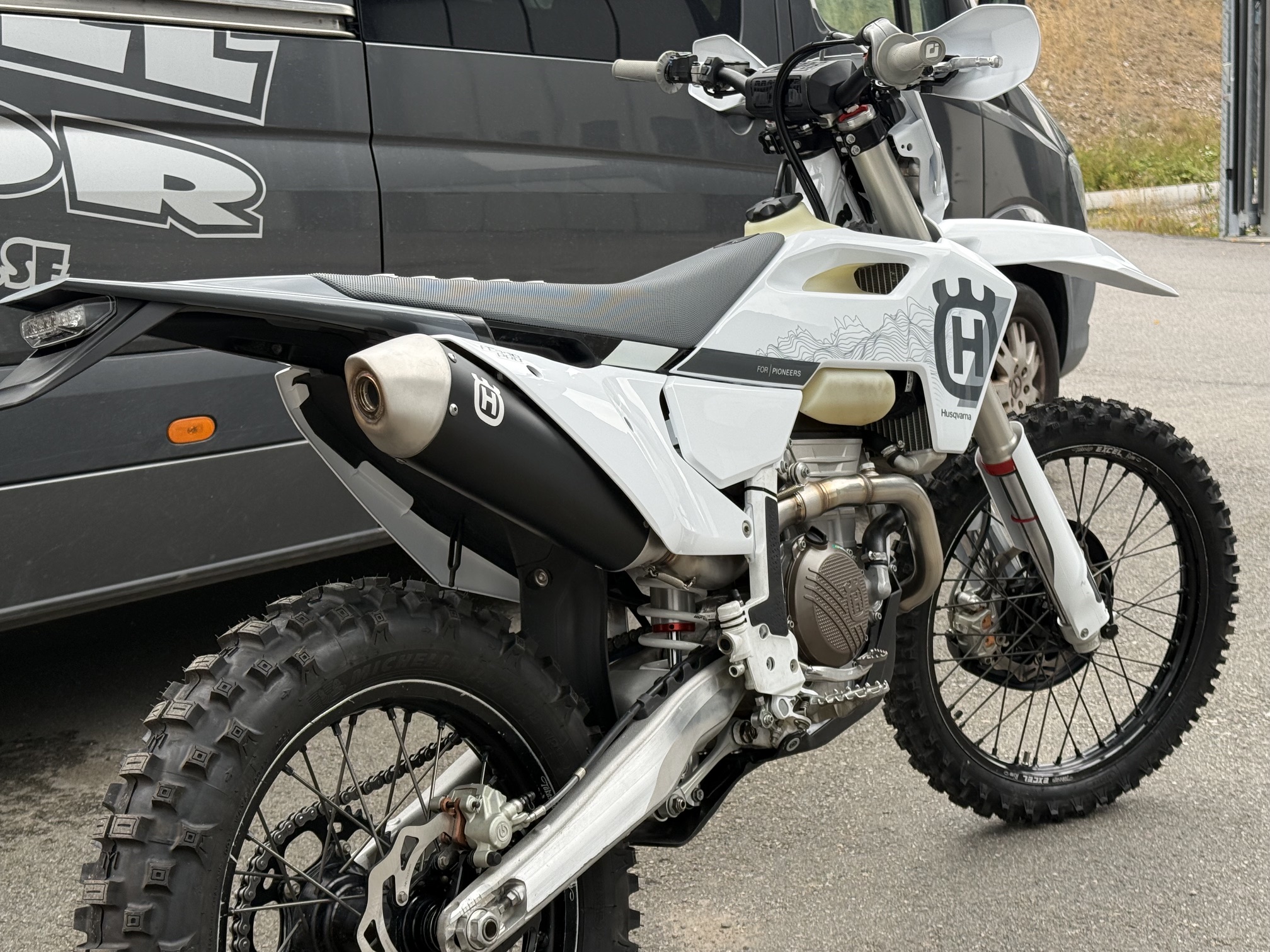 FE 350 PRO 2025 / 57tim / Räntefritt 24mån - 10