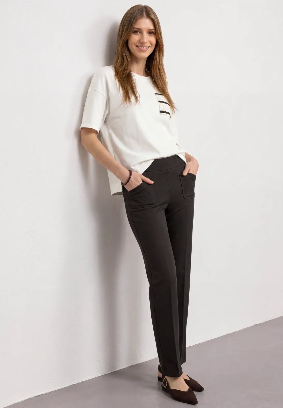 QR Amalia Straight Leg - Black Coffee - Street One