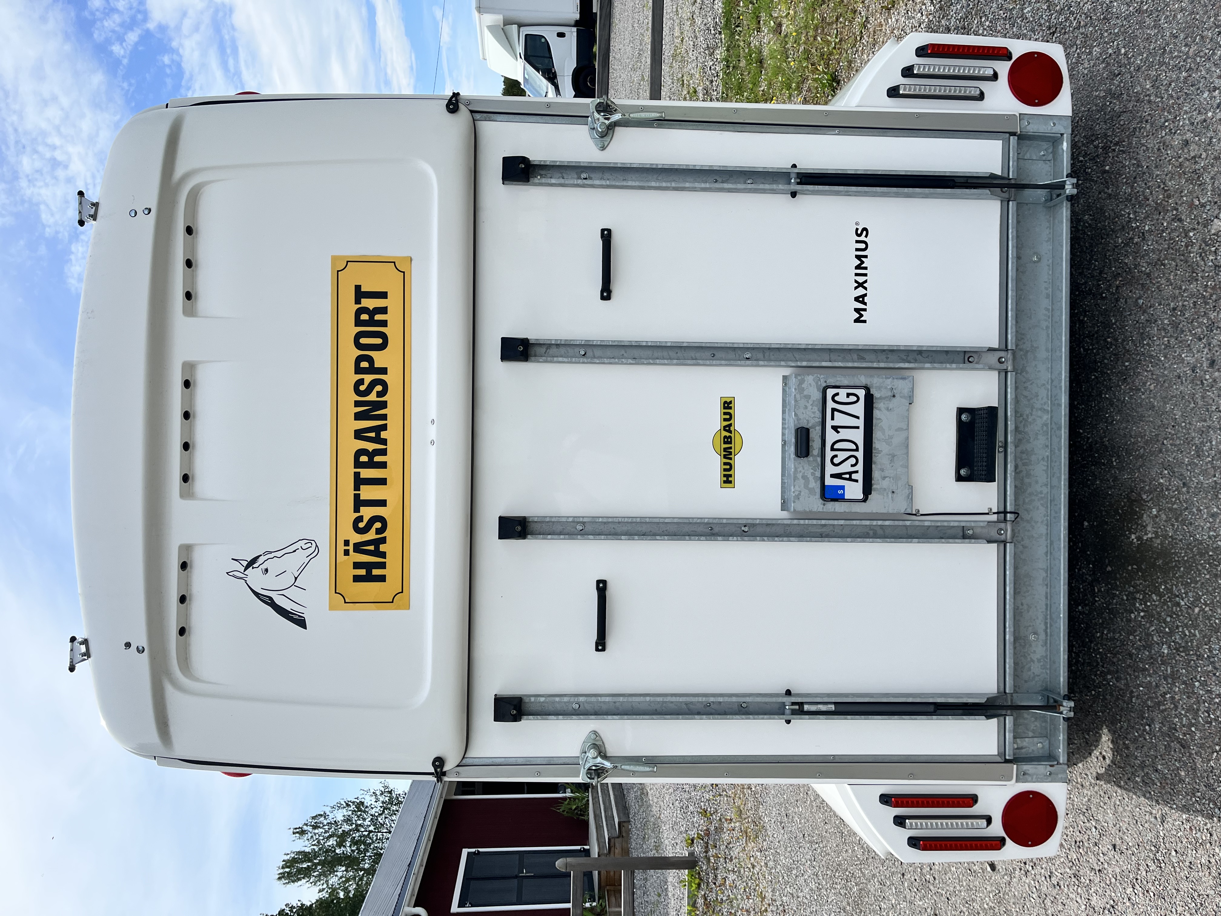 Hästtransport HUMBAUR MAXIMUS II S 2022 (PRISSÄNKT) (FRI frakt) - 3
