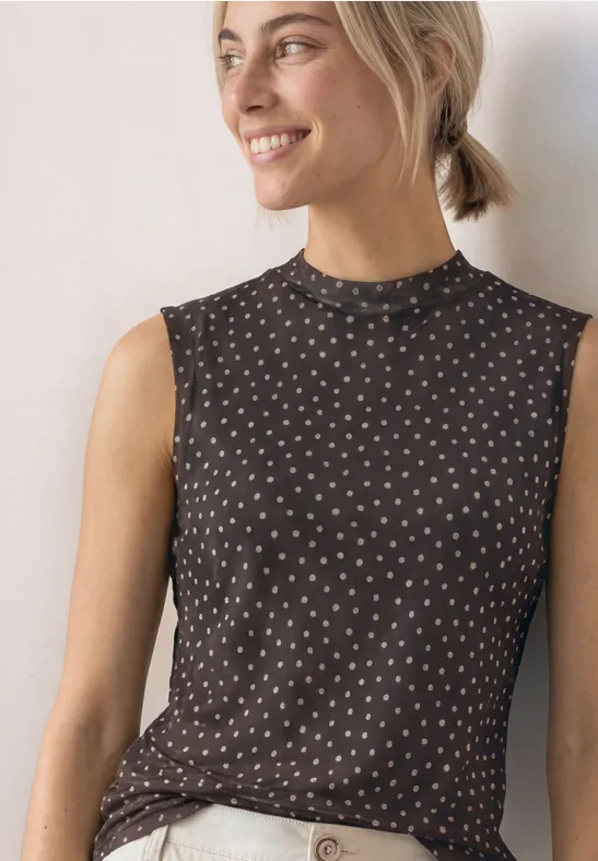 Mesh Top Black Coffee  Prickig top