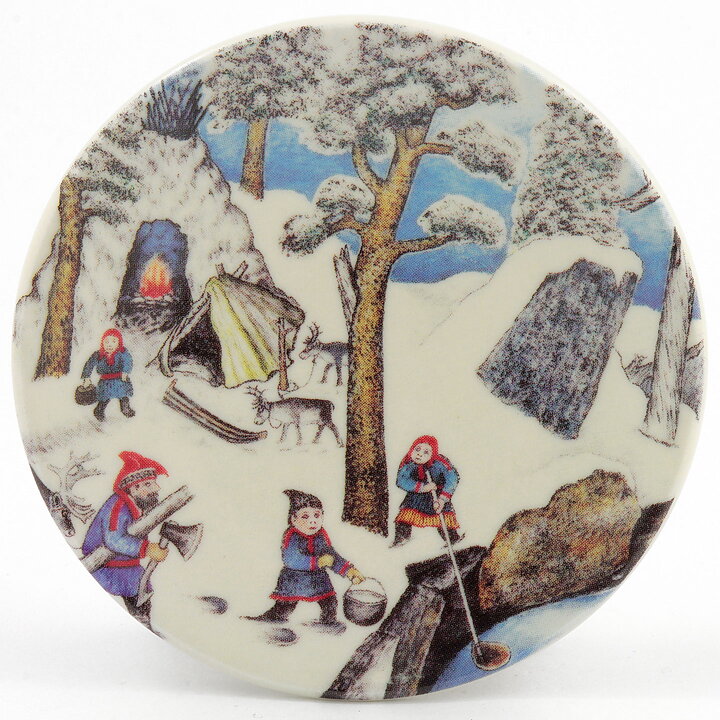 Andreas Alariesto (Lappi 1990) Wall Plaque "Fetching Water" 12 cm