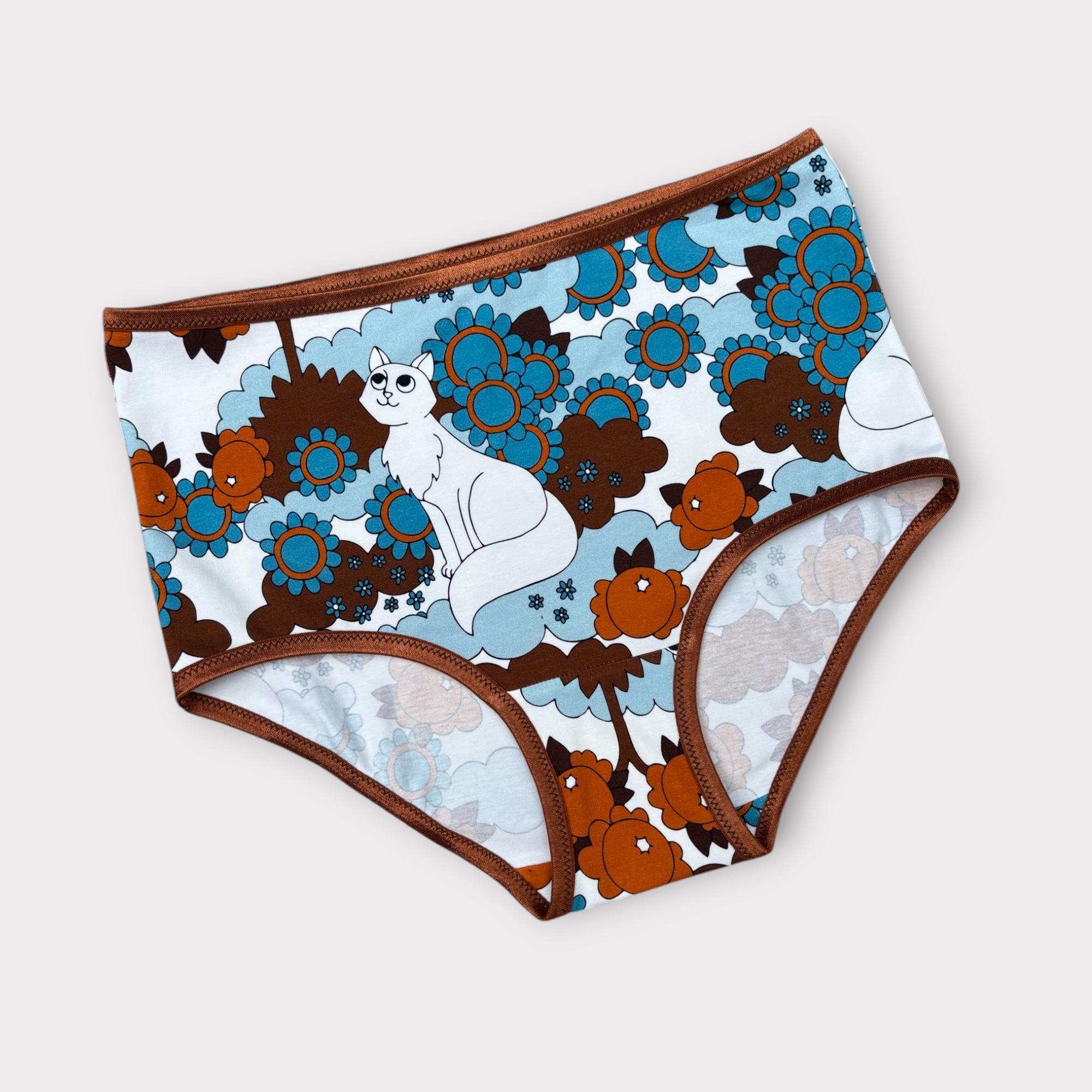 Trosa med hög midja Retro cats stl. M och L