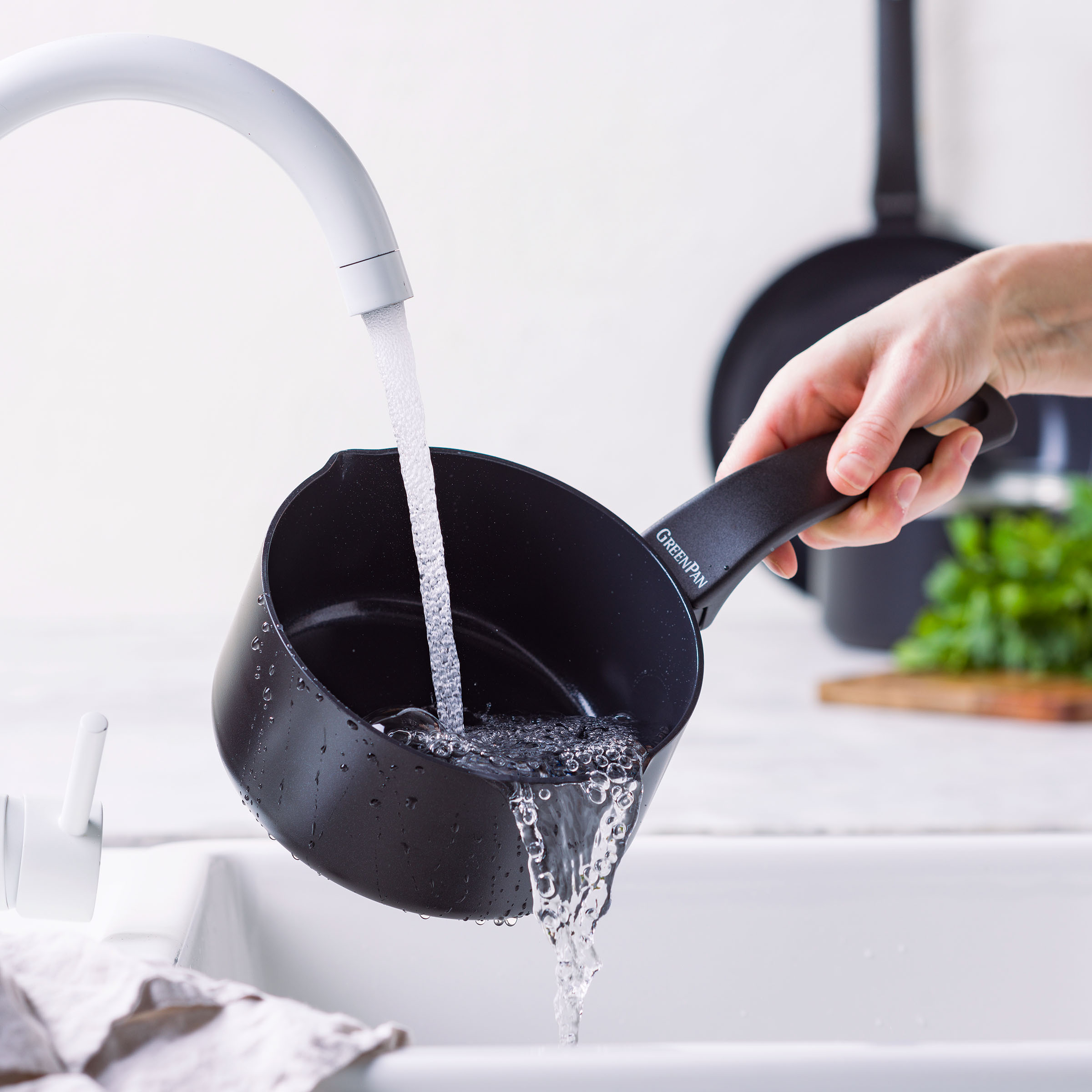 GreenPan Essence Kastrull 1,5 Liter - 2