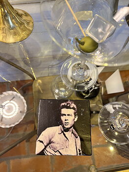 Glasunderlägg – James Dean som Jett Rink i Jätten (Giant)