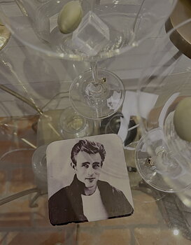 Glasunderlägg – James Dean i Ung Rebell