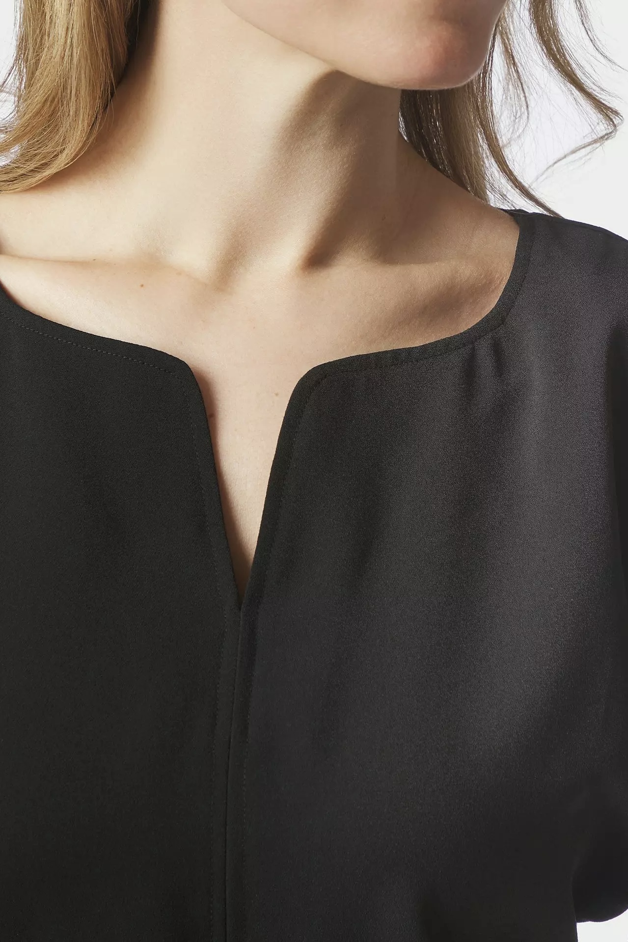 Neo Noir -Josine Crepe Blouse  Black - 4