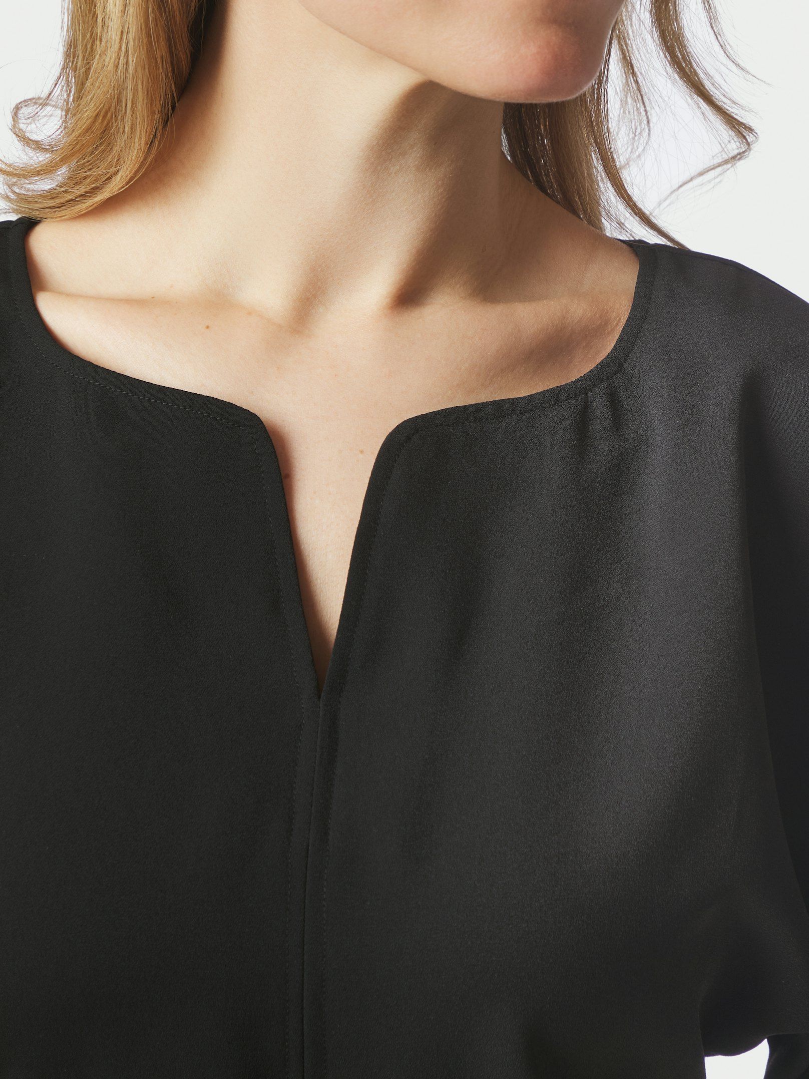 Neo Noir -Josine Crepe Blouse  Black - 5