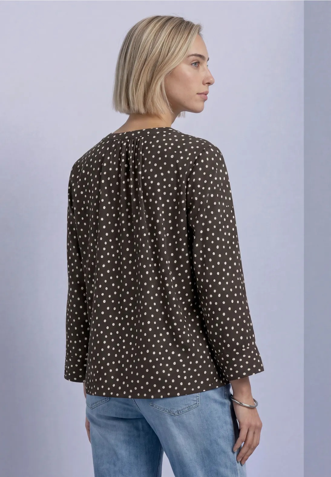LTD QR Splitneck Blouse W butt - Black Coffee - Street One - 3