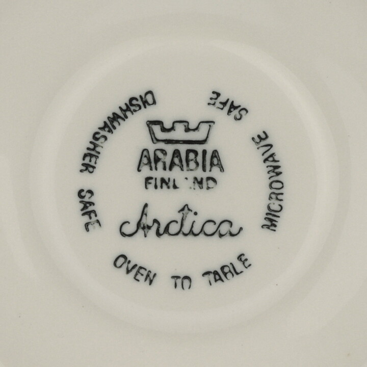 インケリ・レイヴォ  Arcticaシリーズ  白いコーヒーカップソーサー  14cm  1979年  [送料無料]  [サンプル画像]