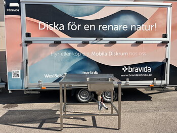 Begagnad rostfri bänk med vask