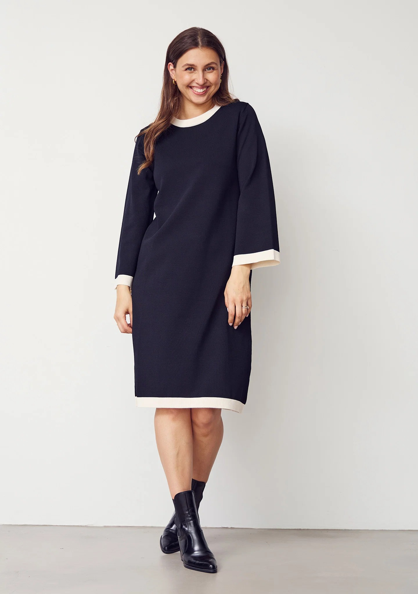 Jena Knit Dress - Black w/Cream - Isay
