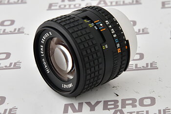 Nikon 100 / 2,8 E