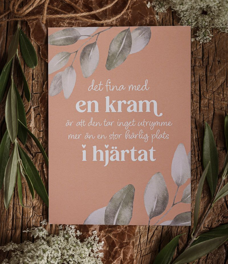 Vykort - En kram - Majas Cottage