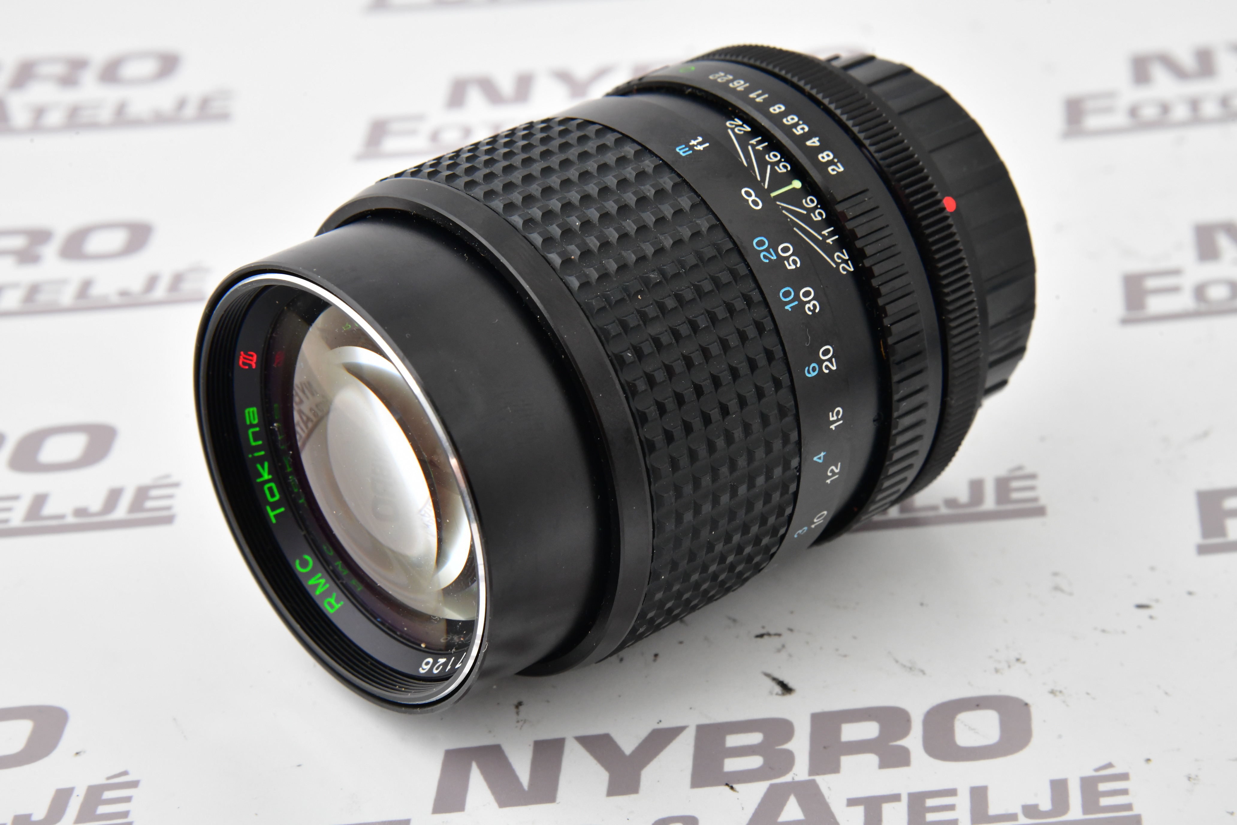 Tokina 135 / 2,8 . Canon FD