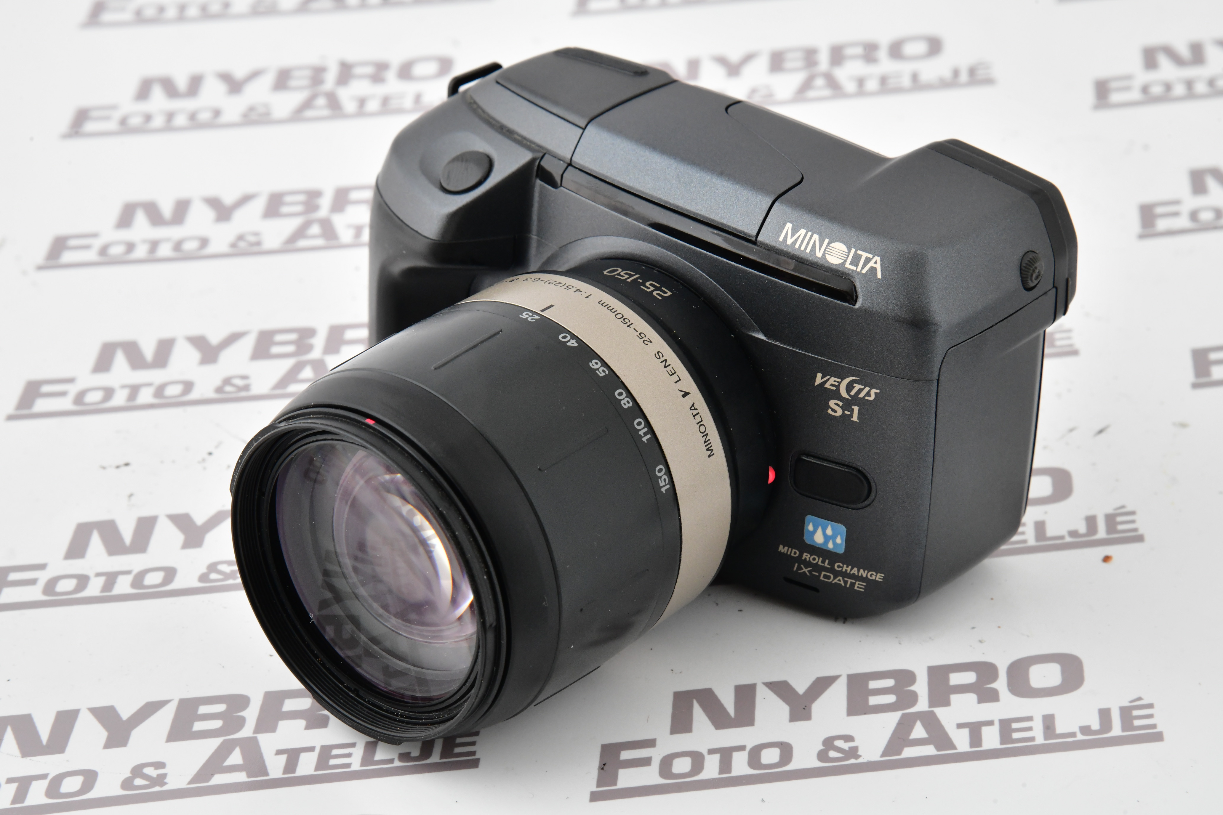 Minolta Vectis S-1 + 25-150 / 4,5-6,3