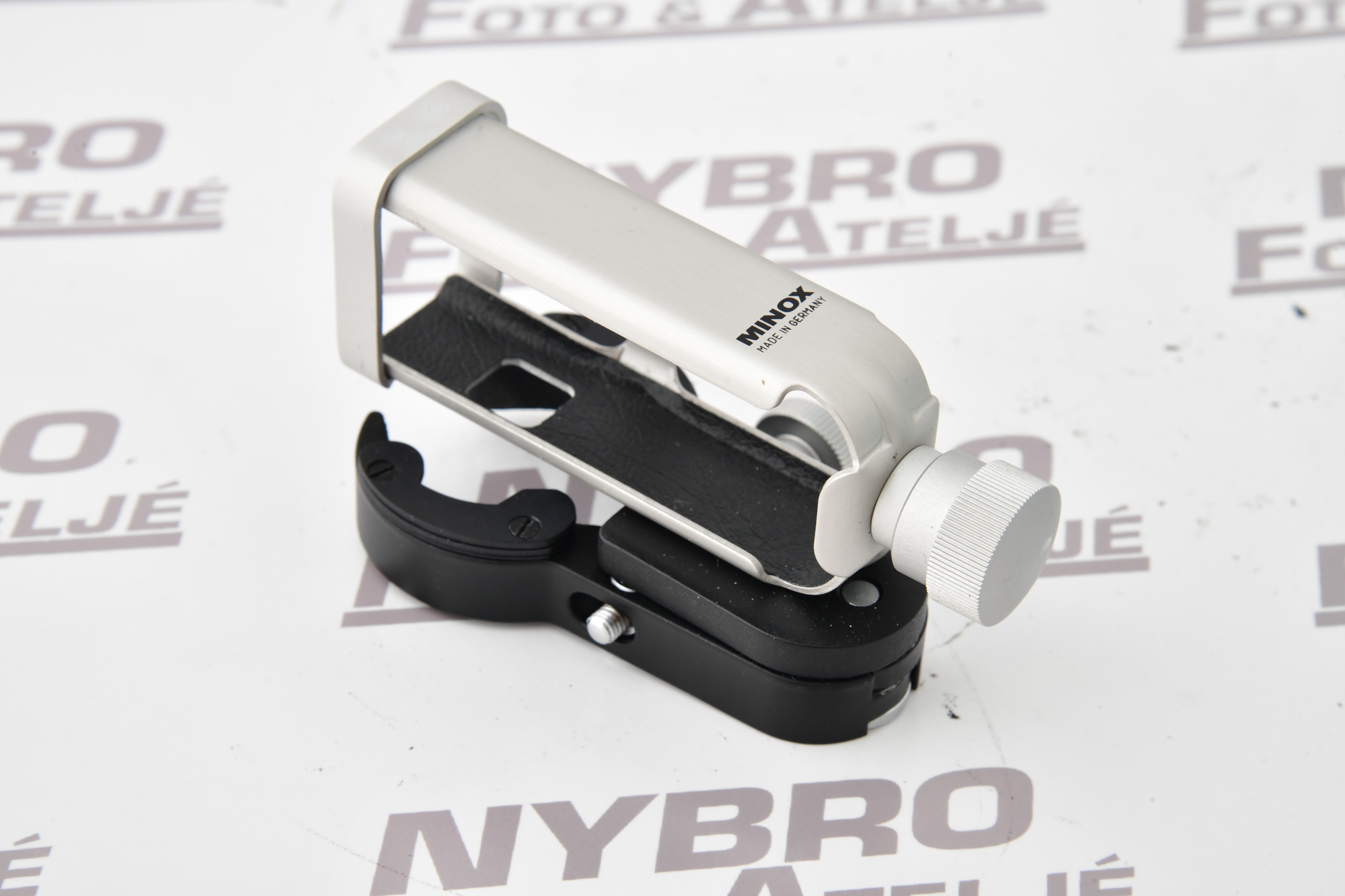 Minox bordstativ