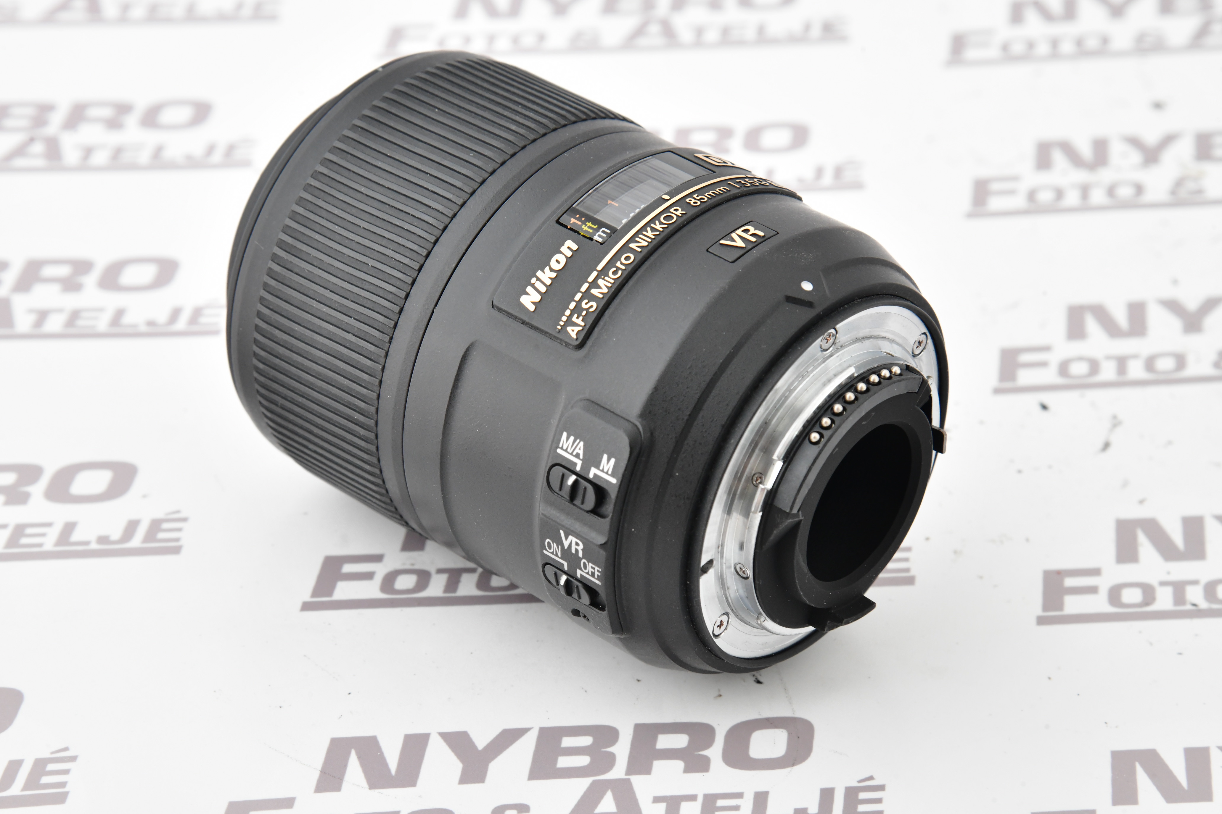 Nikon Micro Nikkor AF-S DX 85/3,5 G ED VR - 2