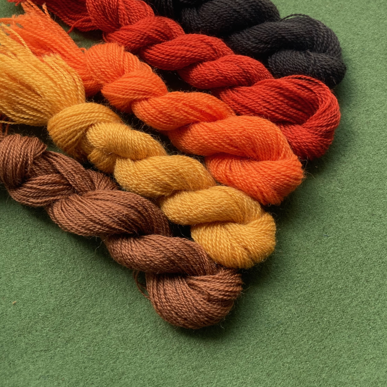 Wool Embroidery Kit 26J 50x50 cm DIY  - 2