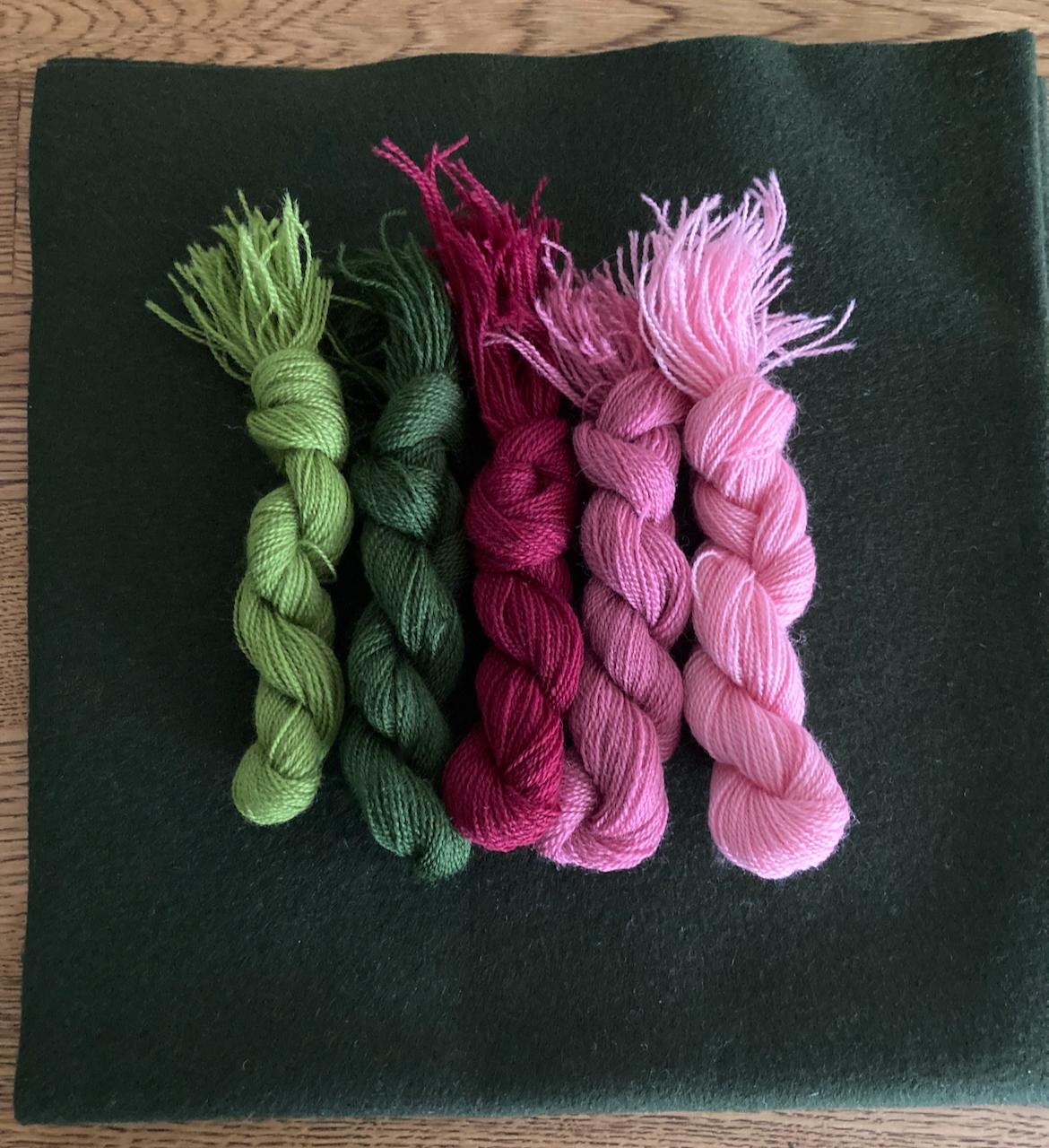 Wool Embroidery Kit 26K 50x50 cm DIY 