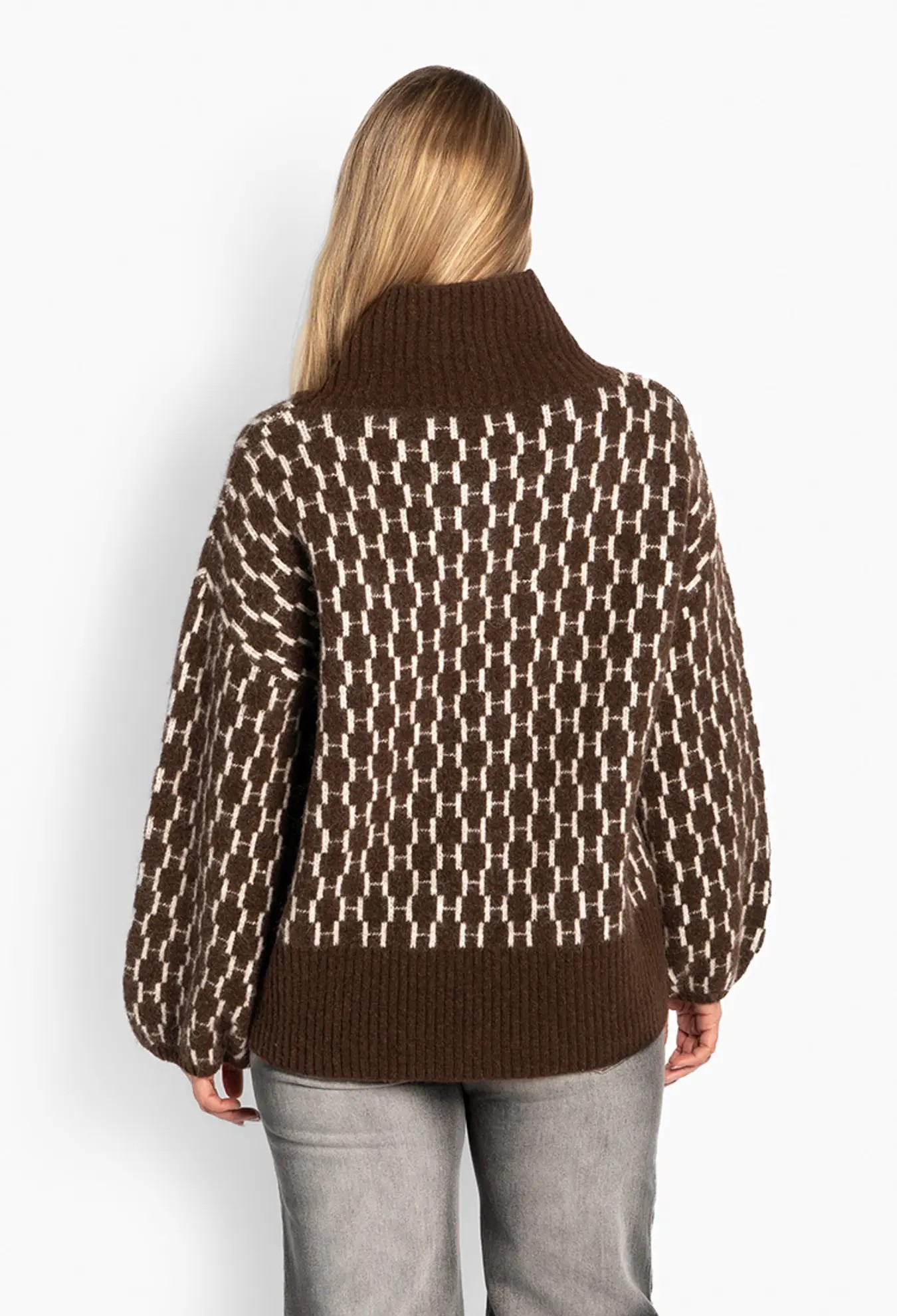 Fam New Pattern - Dark Earth - HÉST