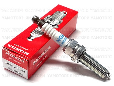 NGK Silmar9A9S  Tändstift CRF250 - CRF450  (31909MENA31)  6213 - 3