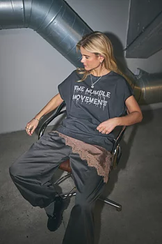 Tee Humble grey